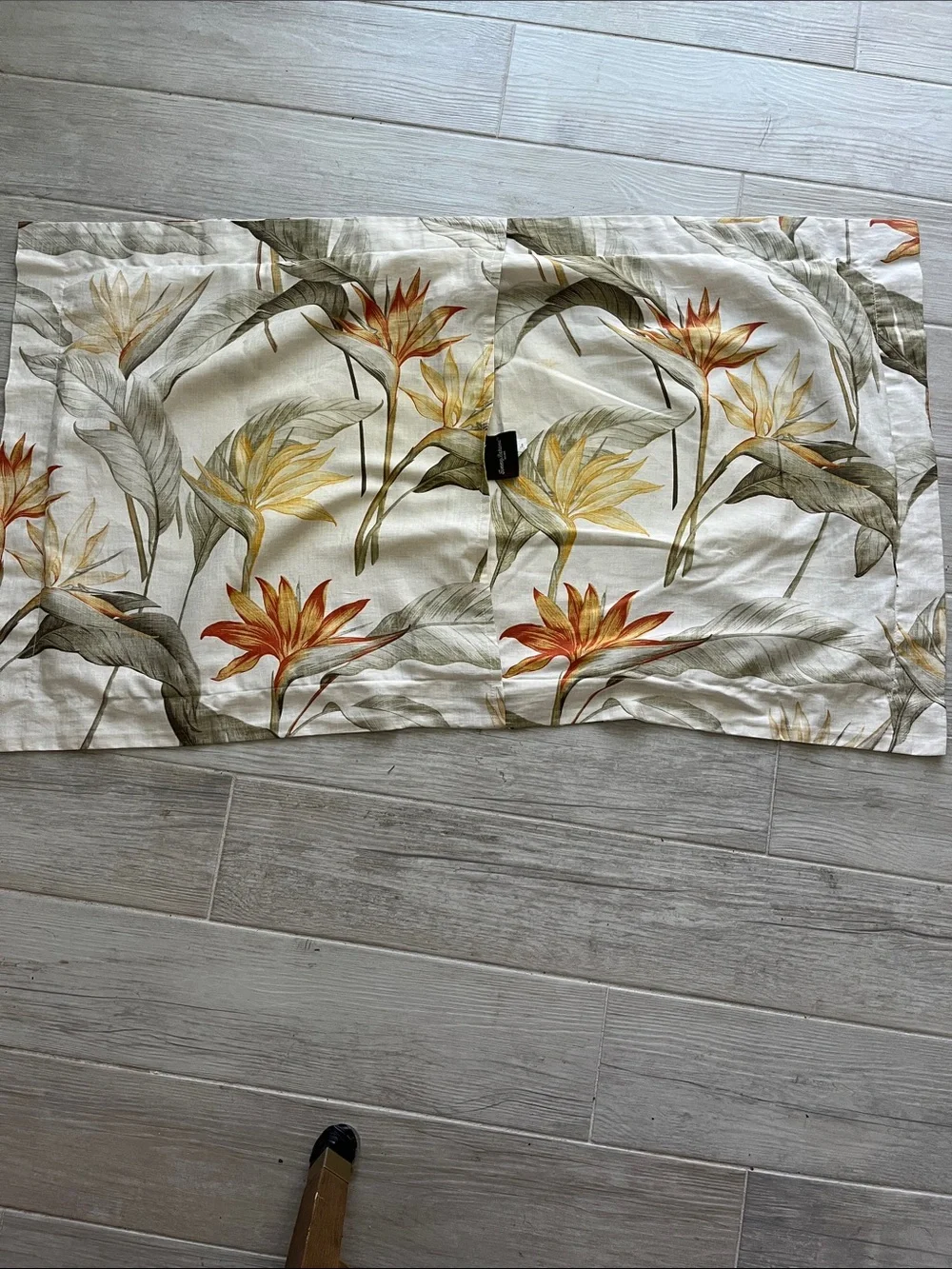 2 Tommy Bahama King Birds of Paradise pillow cases tropical green orange floral